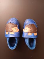 Pantoufles en cuir pour bébé taille 18-19