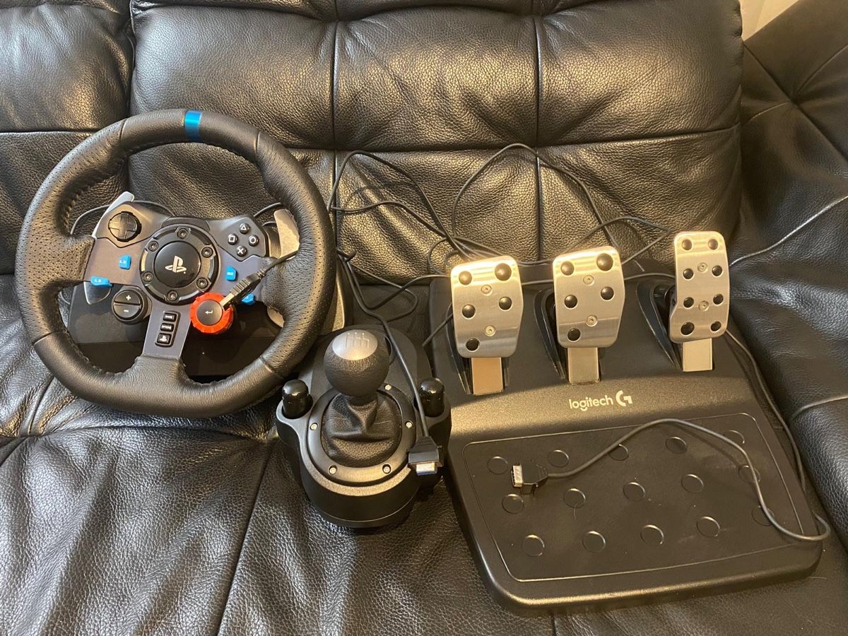 Logitech Controller: Logitech G29 Set, alles in perfektem Zustand.(Ps4, Ps5, Pc) – Gebraucht aus Ehrendingen von Sibylle-