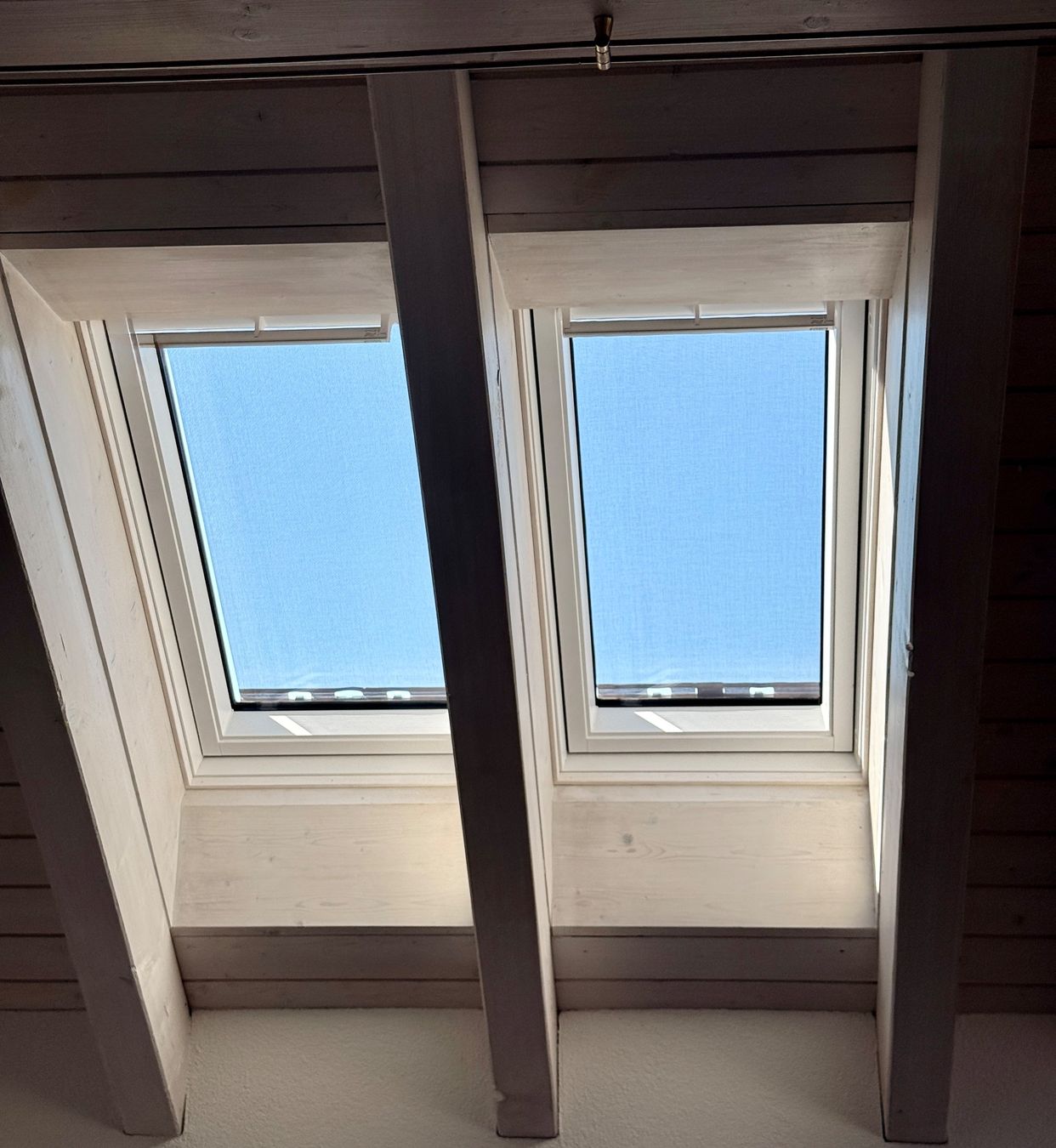 Velux Tende da sole: 8 Sonnenschutz Rollos VELUX – Usato da villigen venduto da vochur01