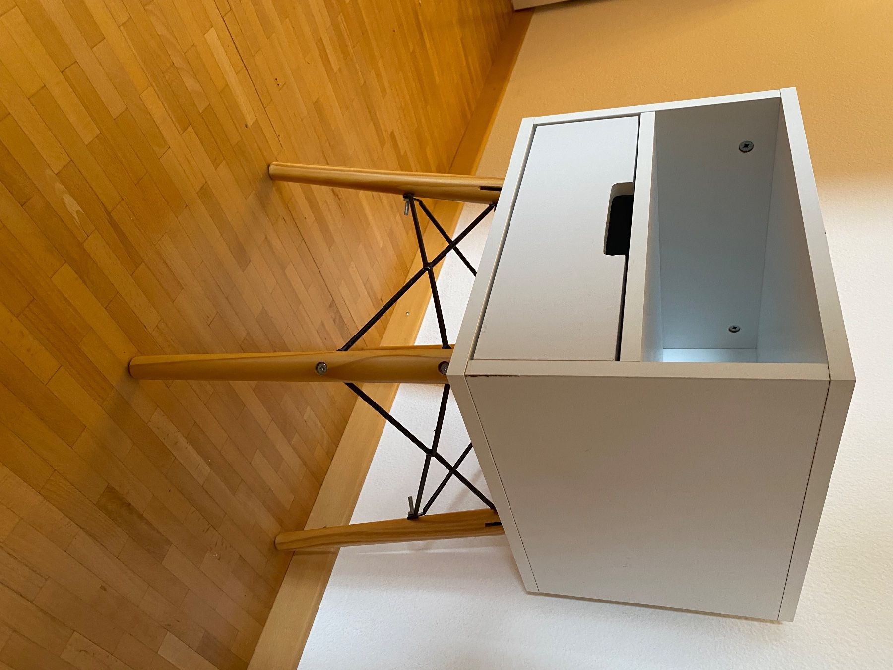 Comodini: Nachttisch / Beistelltisch – Usato da Winterthur venduto da livianina 8