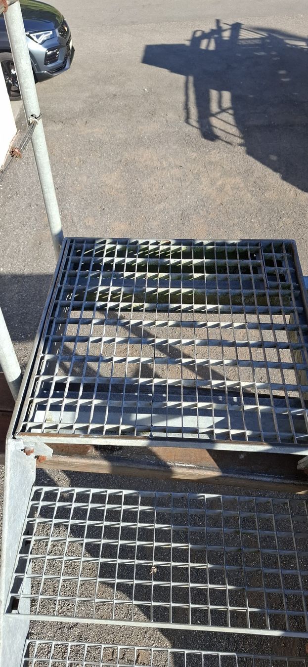 Scale: Treppe mit Podest und Geländer – Usato da Reichenbach i. K. venduto da Wskorpion 6