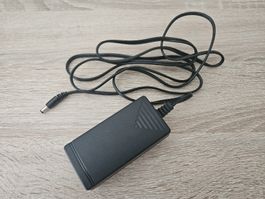 Netzteil 12V - 1.5A