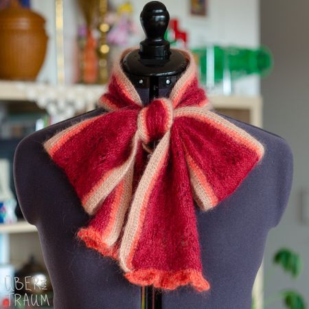 Handgestrickter Schal aus Alpaka, Mohair und Seide – Dunkelr
