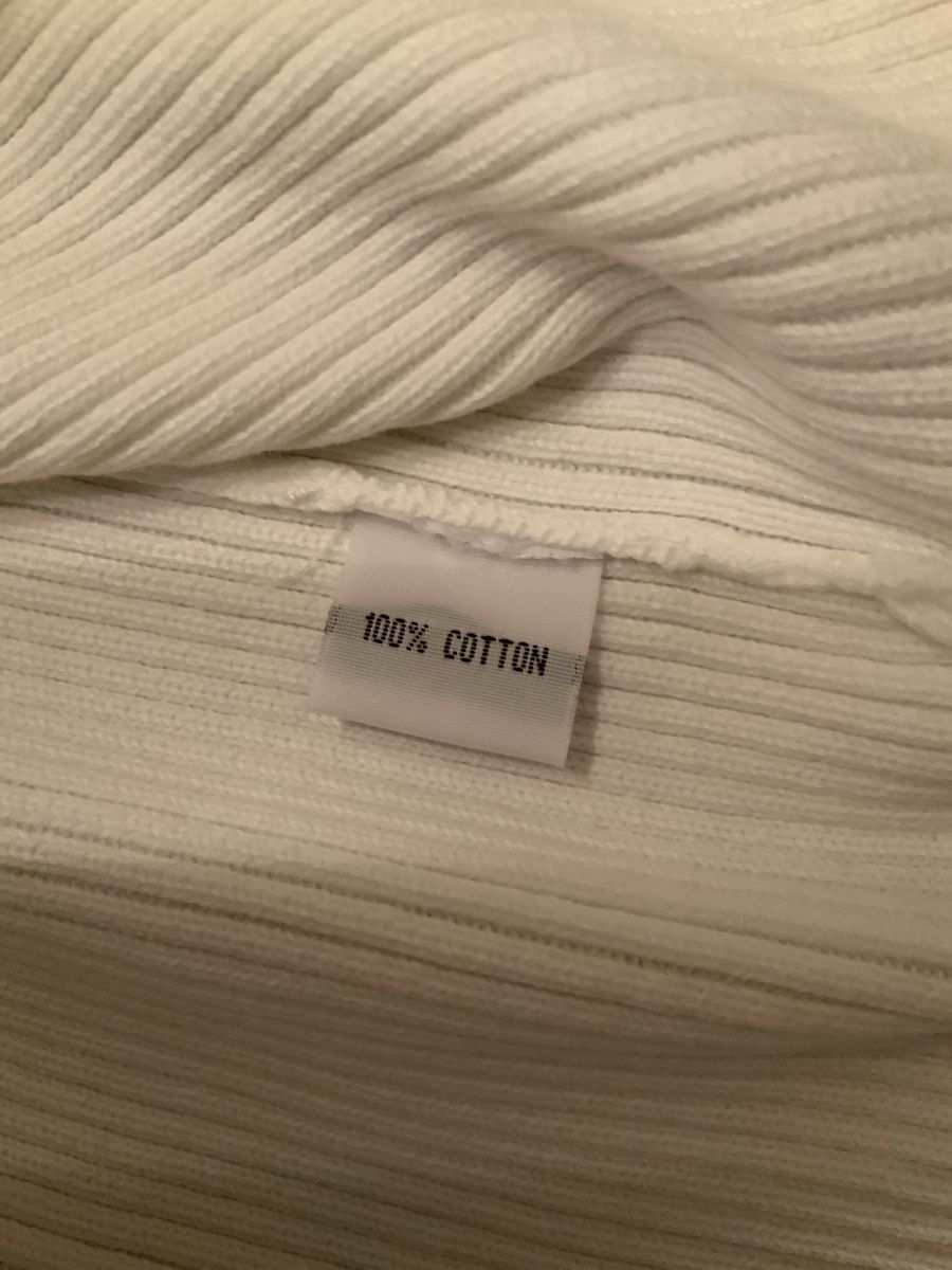 Pullover & Sweatshirts: Pulli mit V-Ausschnitt 100% Baumwolle Grösse M (TA) – Gebraucht aus Wallisellen von AS.TZ. 3