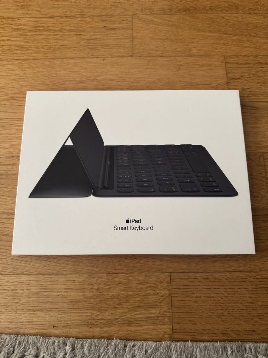 Apple Tastaturen: IPad Smart Keyboard  – Gebraucht aus Basel von Gucci57