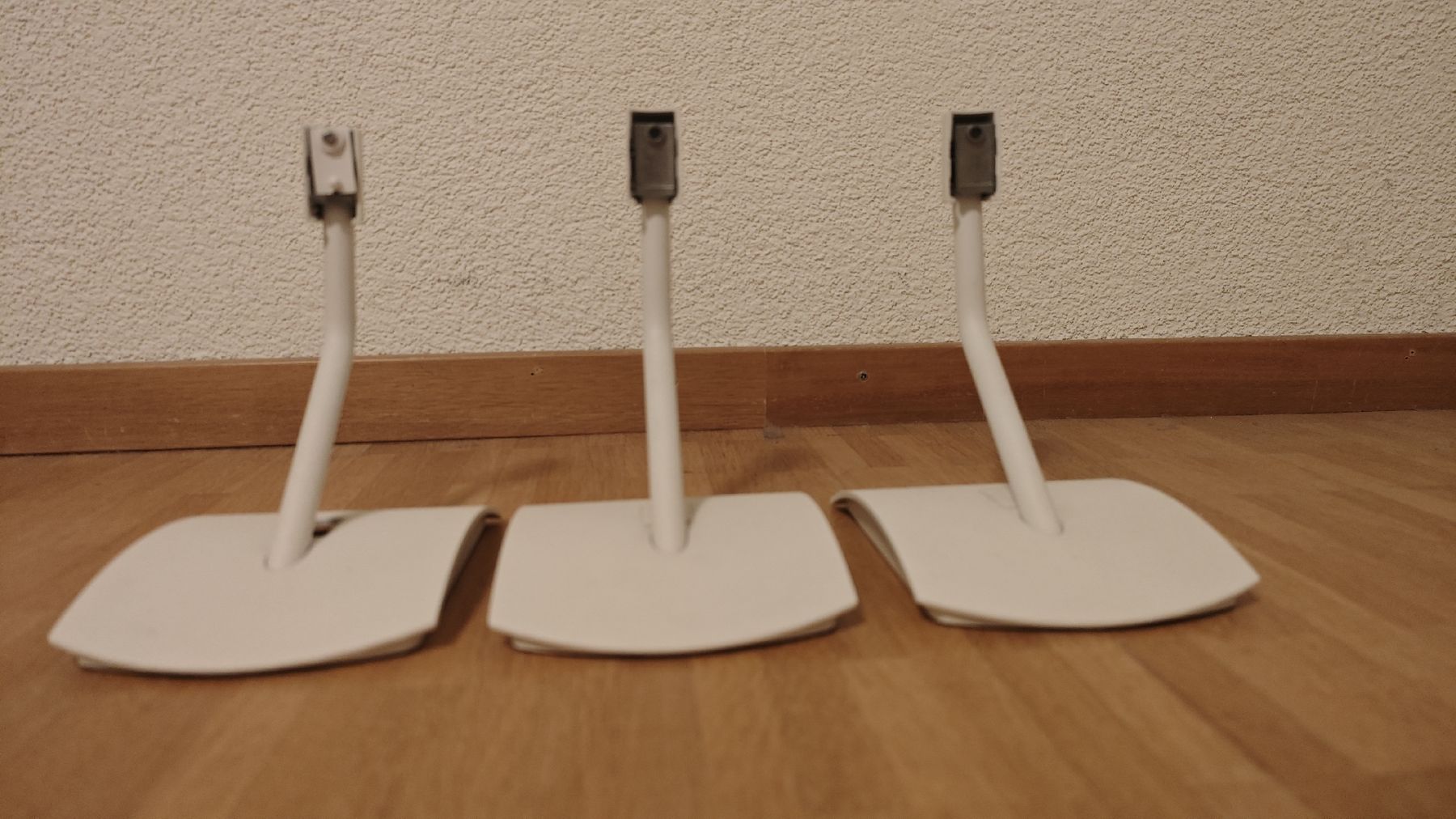 Supporti a parete: Bose Lautsprecher-Ständer - Weiss – Usato da Regensdorf venduto da Odip