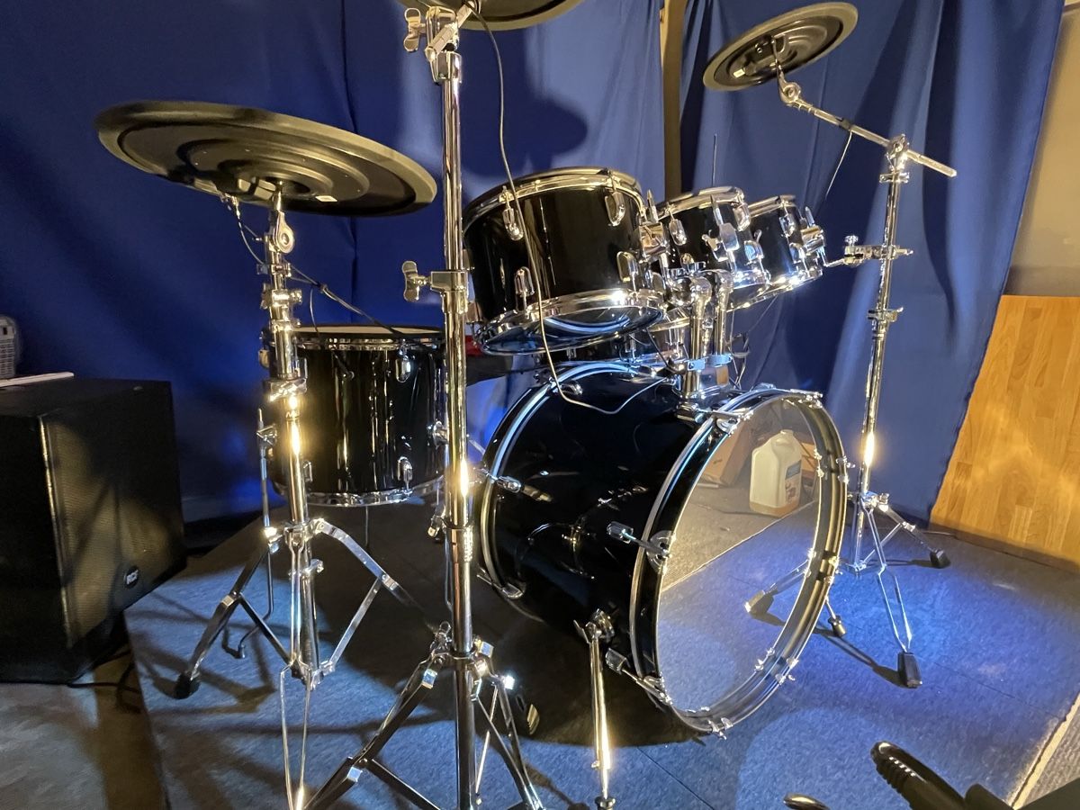 Strumenti musicali: Zu verkaufen E Drums – Usato da Chézard St-Martin venduto da Pops13 2