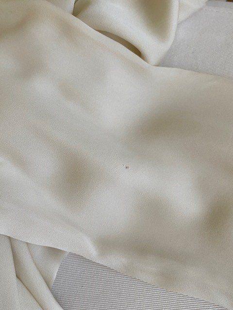 Blusen: Seidenbluse ab CHF 1,- – Gebraucht aus Adligenswil von Propylon 7