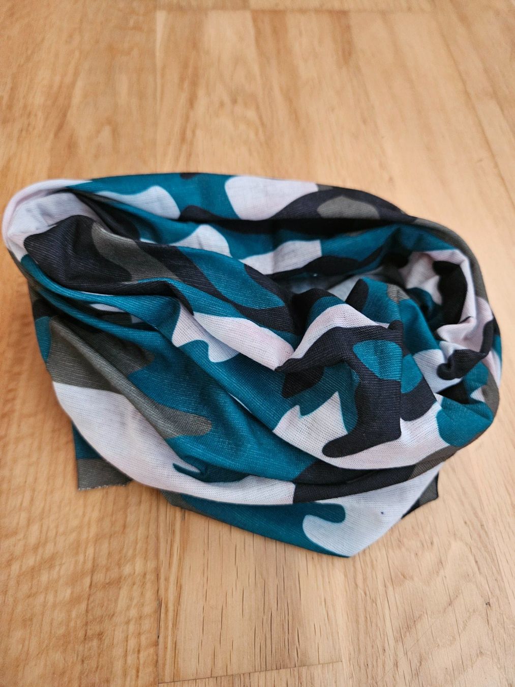 Foulard & Sciarpe: Schlauchtuch Bandana Halstuch – Nuovo e nell'imballaggio originale da St.Gallenkappel venduto da RocknSkull 1
