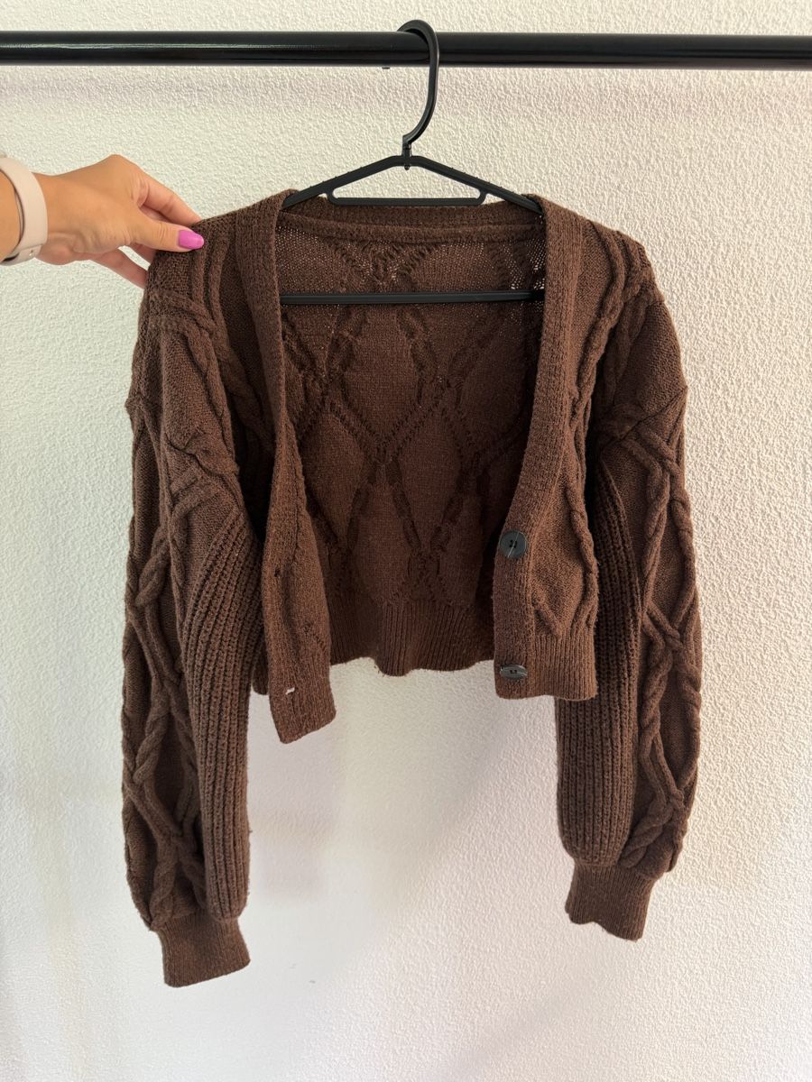 Pullover & Sweatshirts: Cardigan brown cable knit cropped size S  – Gebraucht aus Gränichen von Domsiiiii