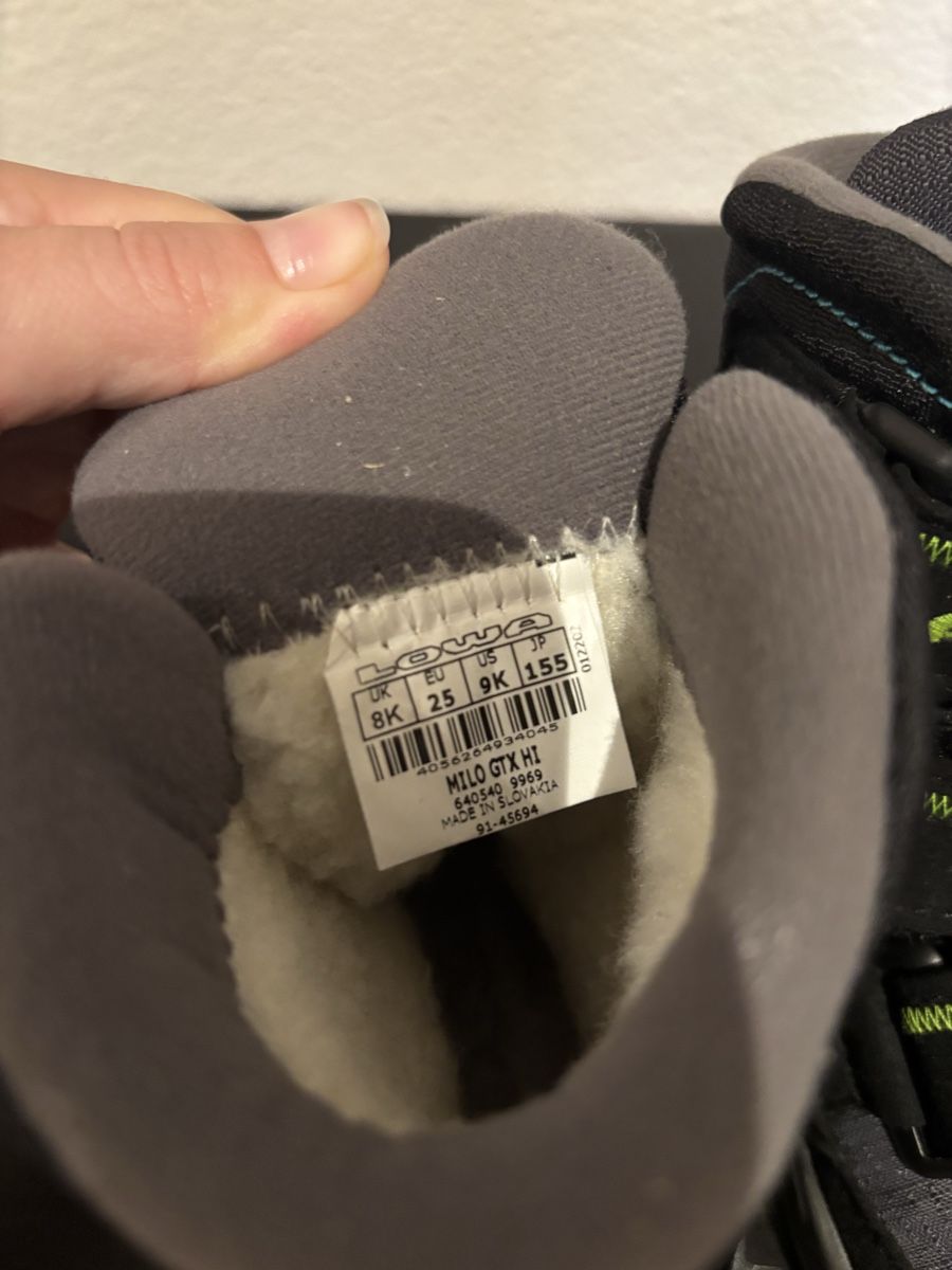 Lowa Schuhe für Jungen: LOWA Winterschuhe Grösse 25 – Gebraucht aus Siebnen von nicole.stillman 2
