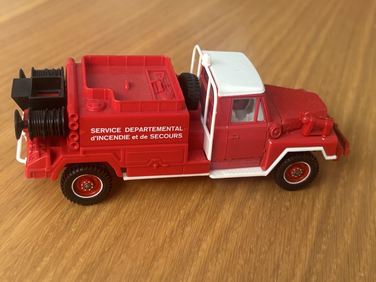 Solido Modellautos: 4x4 de pompier  – Neu (gemäss Beschreibung) aus Orbe von car_8grw 2