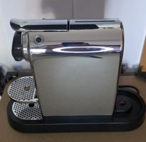 Kaffeemaschine Nespresso Pixie Kultmaschiene chrom optik