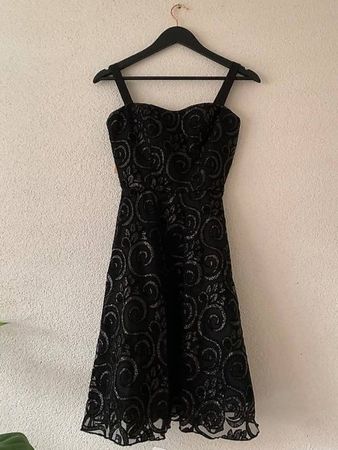 Abendkleid mit Trägern, schimmerndem Dekor, Schwarz, S