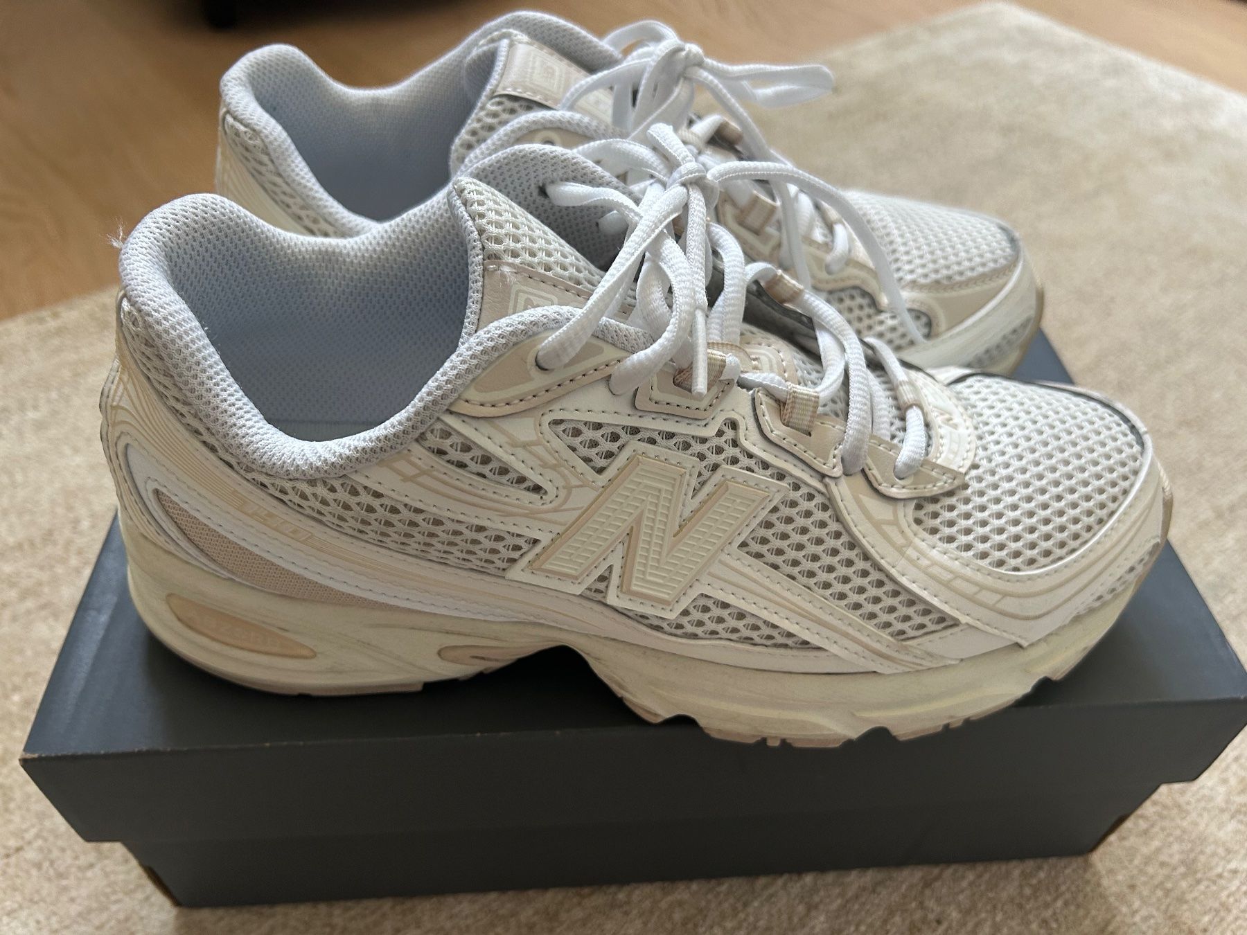 New Balance Chaussures femmes: New Balance Sneakers – D'occasion à Oetwil a.d. Limmat par r.hz
