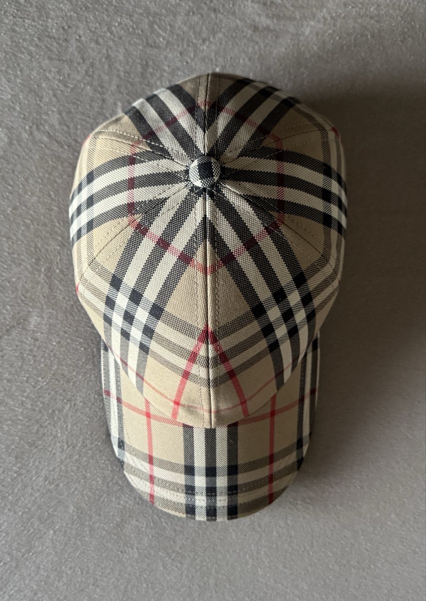 Burberry Copricapi, berretti & cappellini: Casquette Burberry,  Taille M - État Impeccable – Nuovo (secondo la descrizione) da Colombier NE venduto da the_yq7x