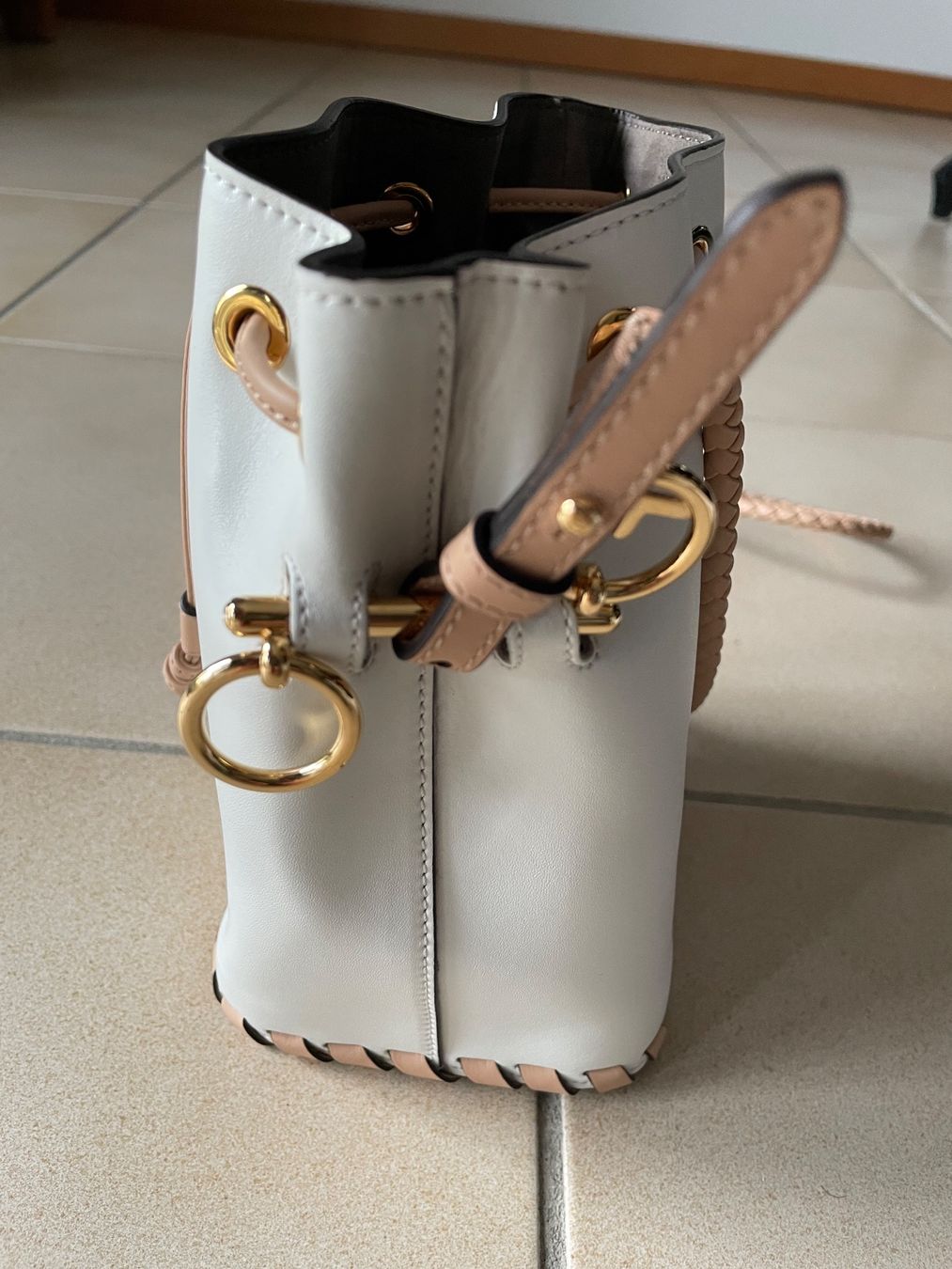 Fendi Borse da donna: Fendi - Mon Trésor Bucket Bag mini – Nuovo (secondo la descrizione) da Nyon venduto da Alex017 6
