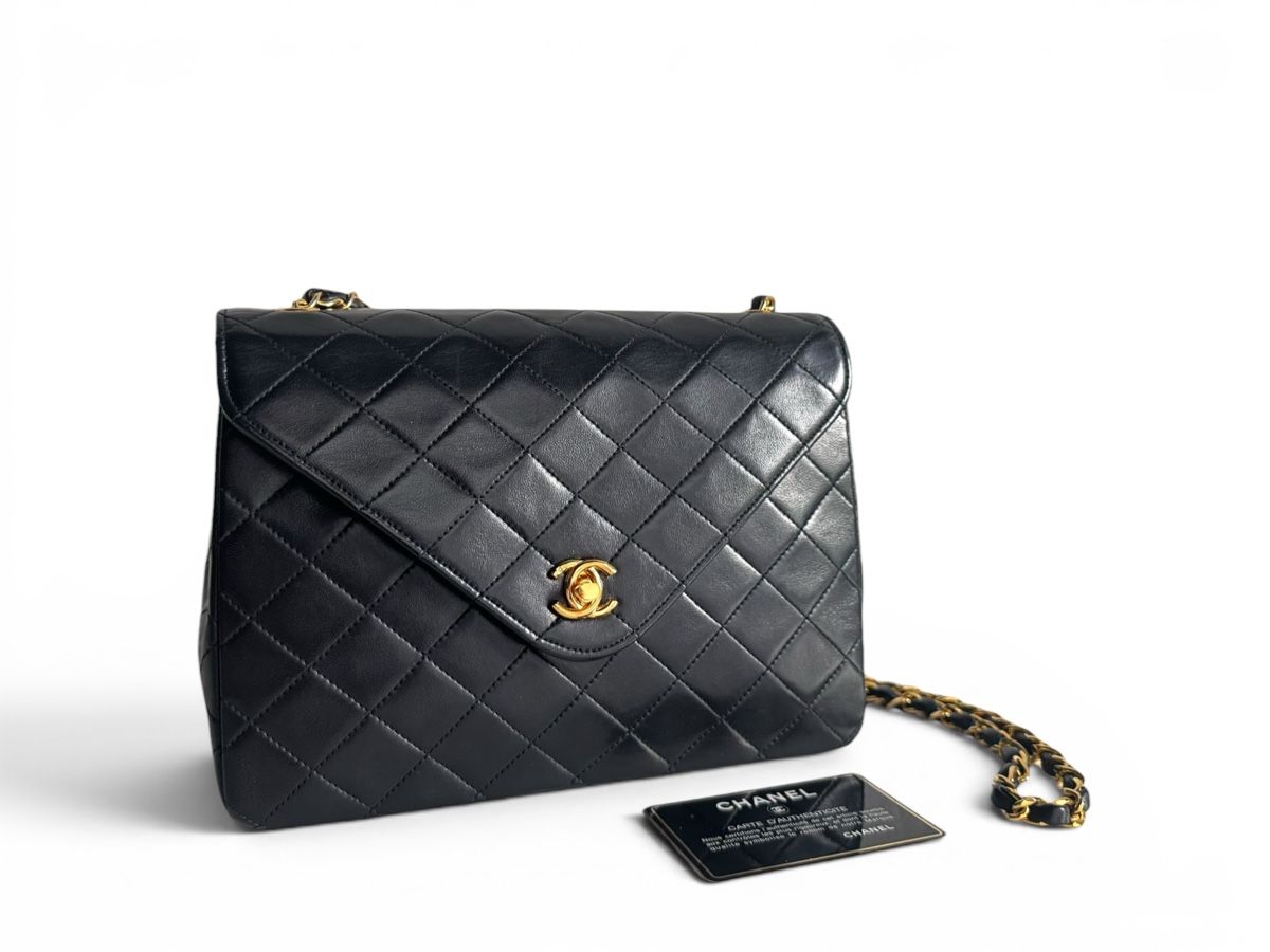 Chanel Borse da donna: CHANEL Lambskin Diamond Stitch Envelope Single Flap Tasche – Usato da Kriens venduto da hannaandkiko