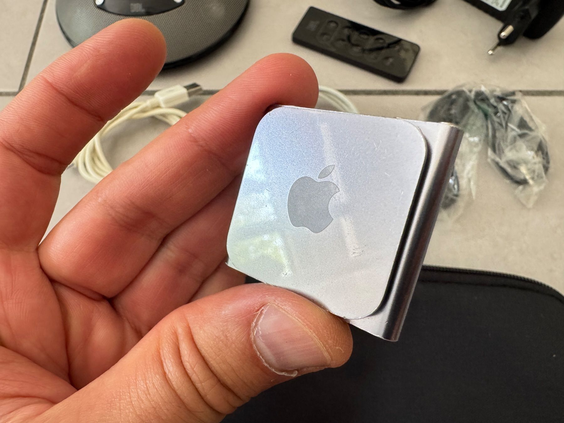 Apple Lettore multimediale portatile: Apple iPod nano (6e génération) + JBL On Stage Micro – Usato da Geneve venduto da iBest 8