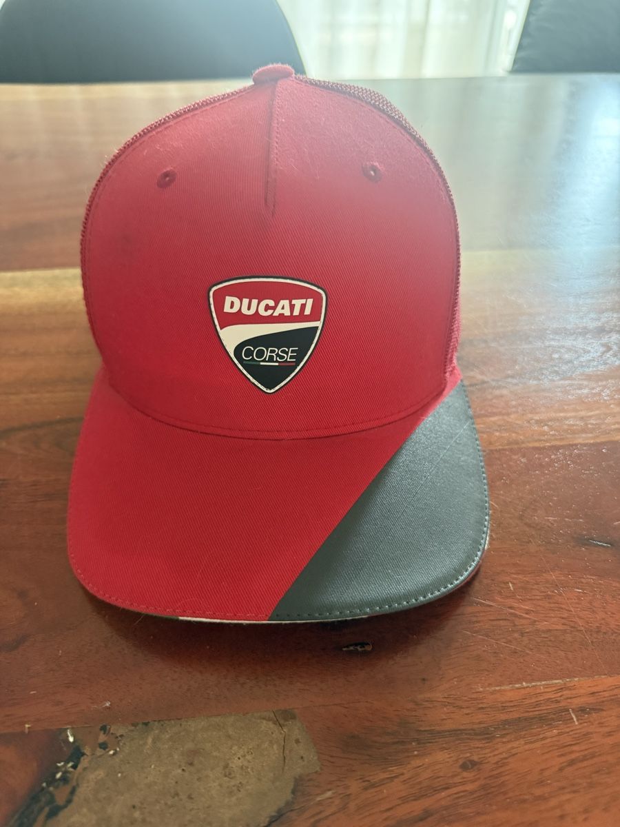 Ducati Chapeaux, bonnets & casquettes: Ducati Corse Cap – Neuf (Voir description) à Niederbipp par Tiffany1771