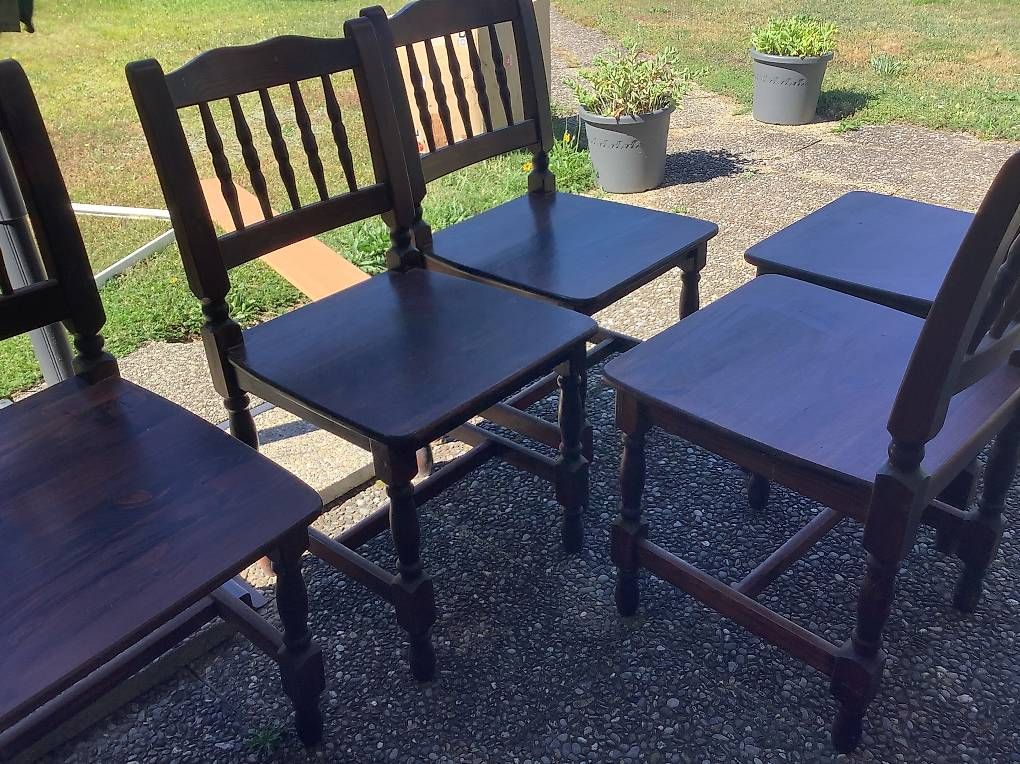 Sedie: Chaise en bois robuste 1x – Usato da Icogne venduto da luna.16 1