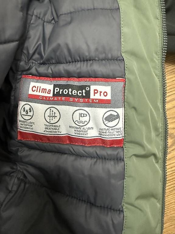Jacken: CMP lange winter Jacke M – Gebraucht aus Zürich von Sashkica 4