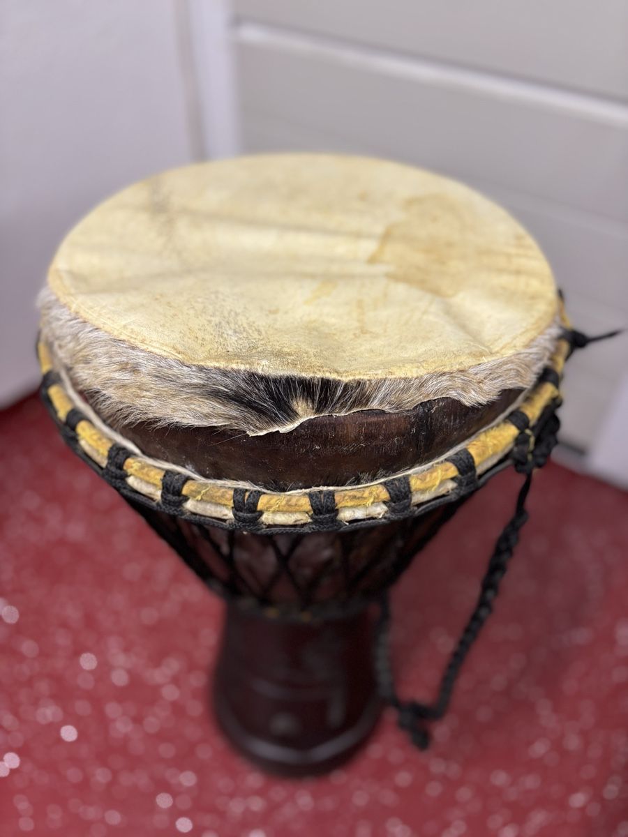 Strumenti musicali: Afrikanische Djembe Trommel – Usato da Winterthur venduto da Lombri 3