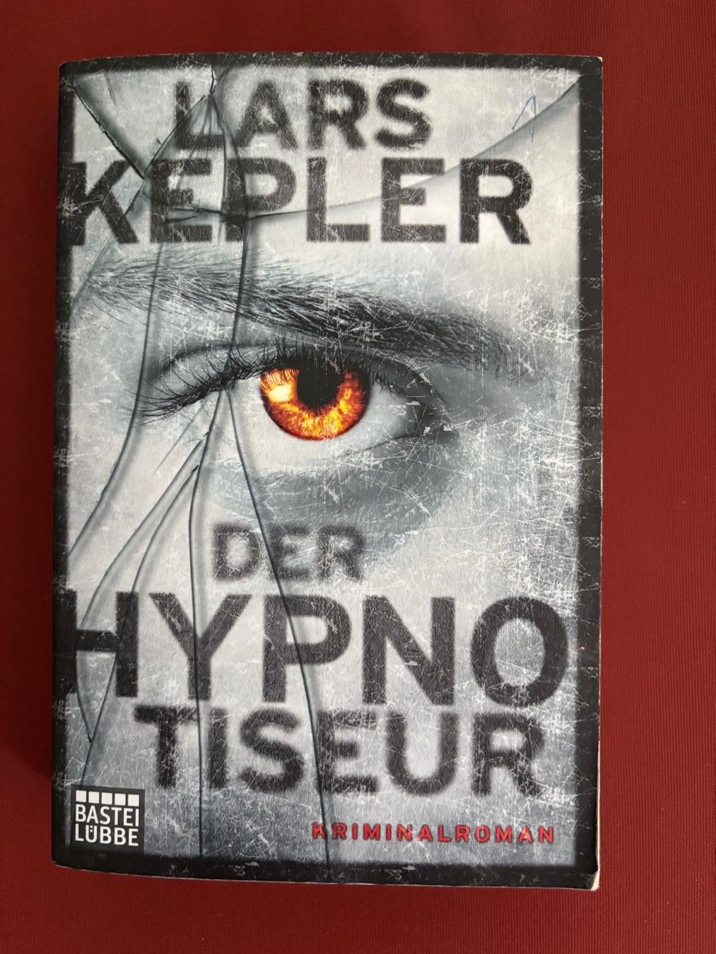 Libri: Kepler Lars - Der Hypnotiseur / Krimi – Usato da Schaffhausen venduto da buecherlaus-thriller