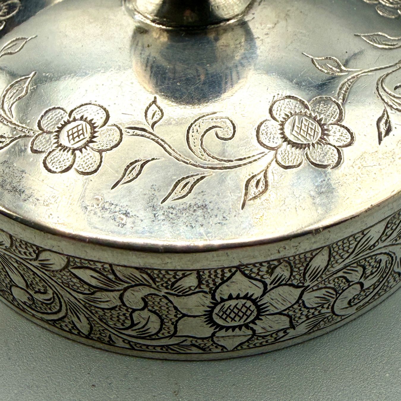 Sonstige Dekorationen & Accessoires: Silberdose China – Gebraucht aus Ueberstorf von Brocandi 5