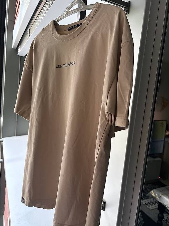 T-shirt: T shirt – Usato da Zürich venduto da muz_2sy7 4