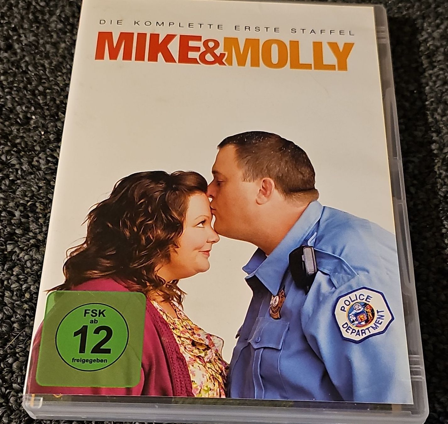 Alle DVDs: Mike&Molly Staffel 1 – Gebraucht aus Ruswil von jan_bxl5