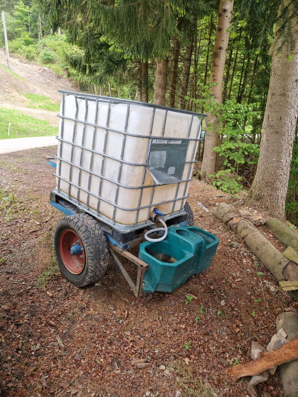 Tränken & Tröge: Wassertank  – Gebraucht aus Grosswangen von roo_twv5