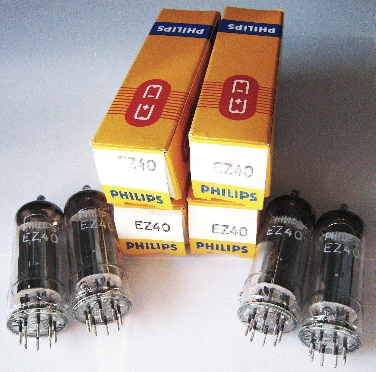 Philips Componenti elettronici: 4 Gleichrichter-Röhren EZ40, NOS, Philips – Nuovo (secondo la descrizione) da Biel/Bienne venduto da Oldradio