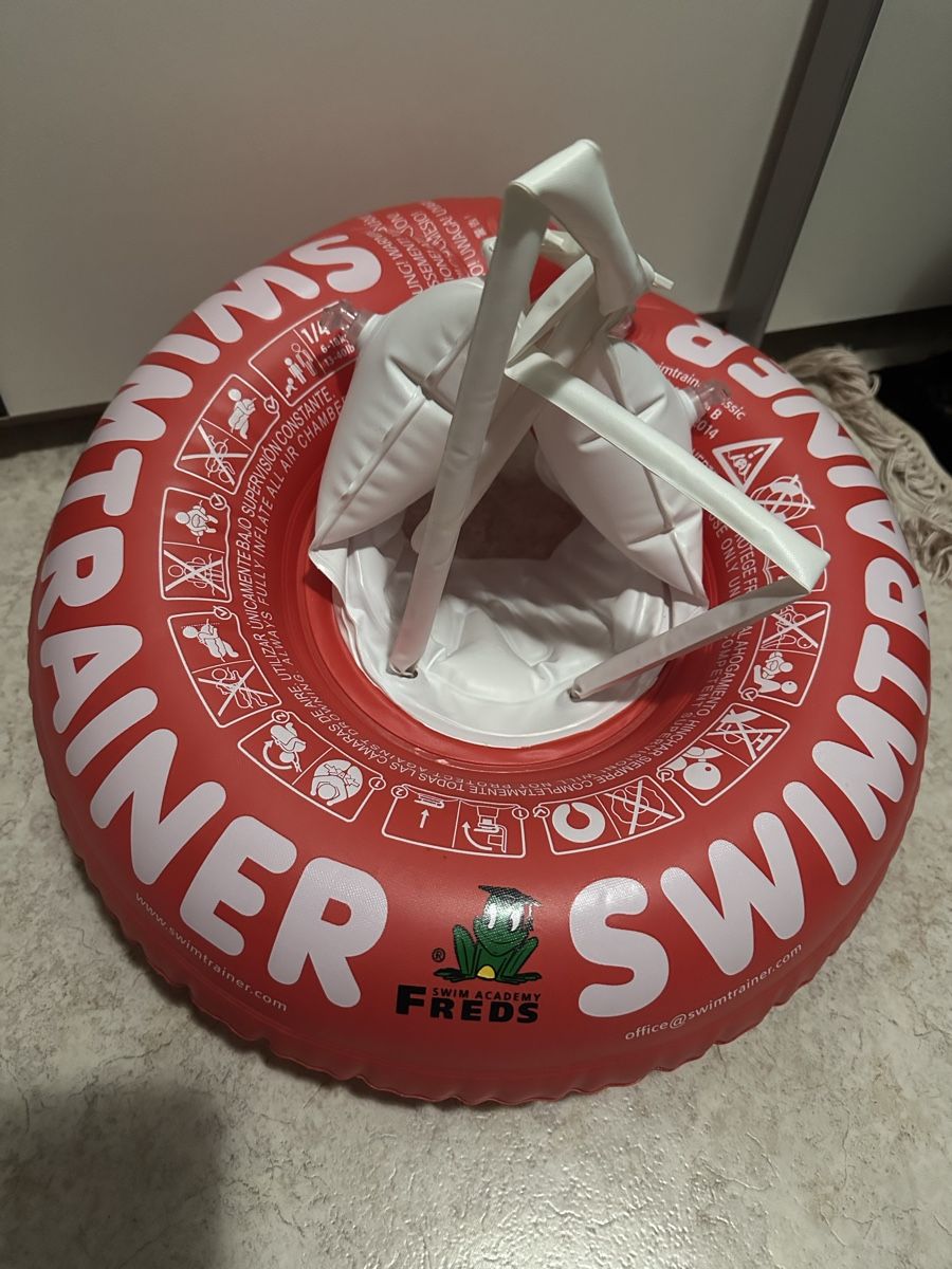 Schwimmringe: Swimtrainer Schwimmhilfe Rot, – Gebraucht aus Pratteln von milisandra