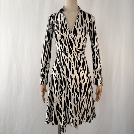 DIANE VON FURSTENBERG Silk Dress