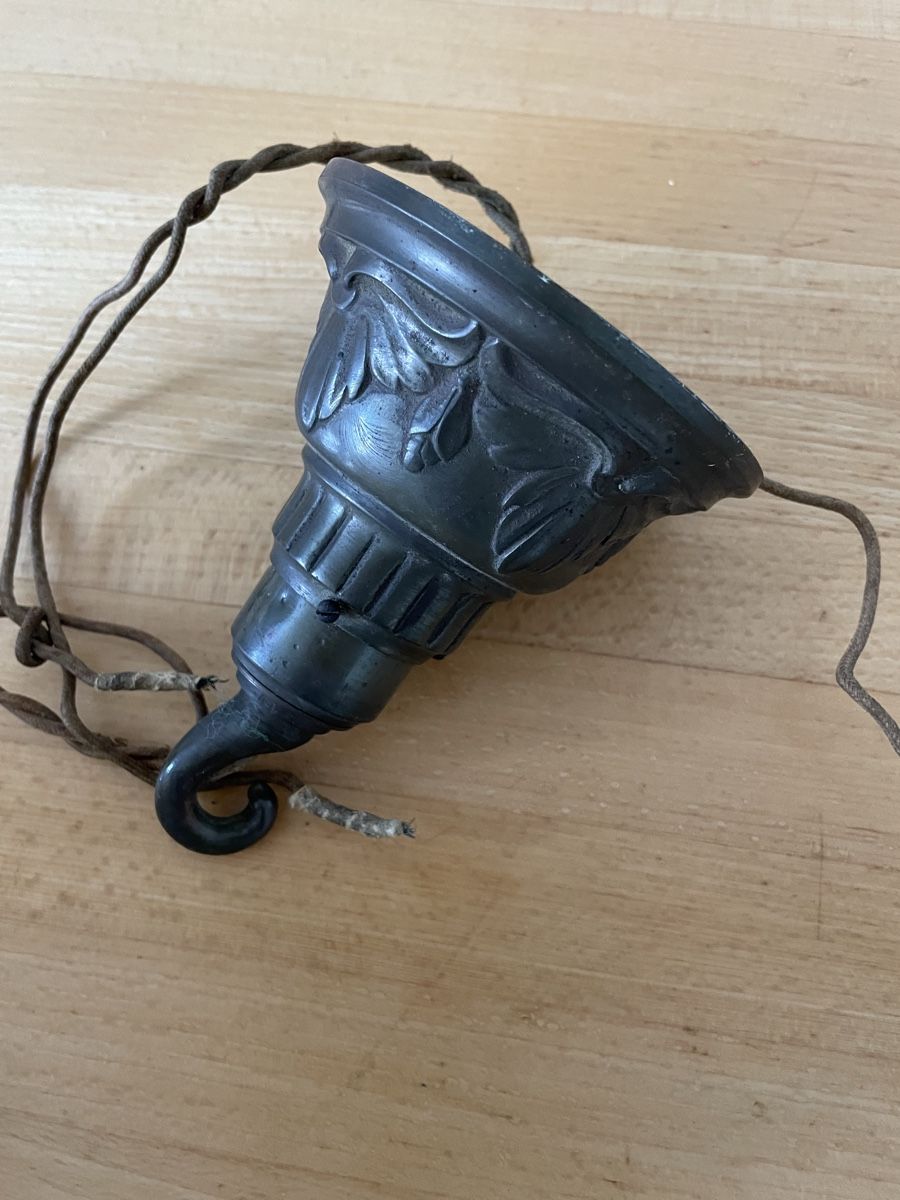 Kronleuchter & Deckenlampen: Antike Lampe/Deckenlampe mit Alabaster-Schirmen! – Gebraucht aus Möhlin von Optik57 1