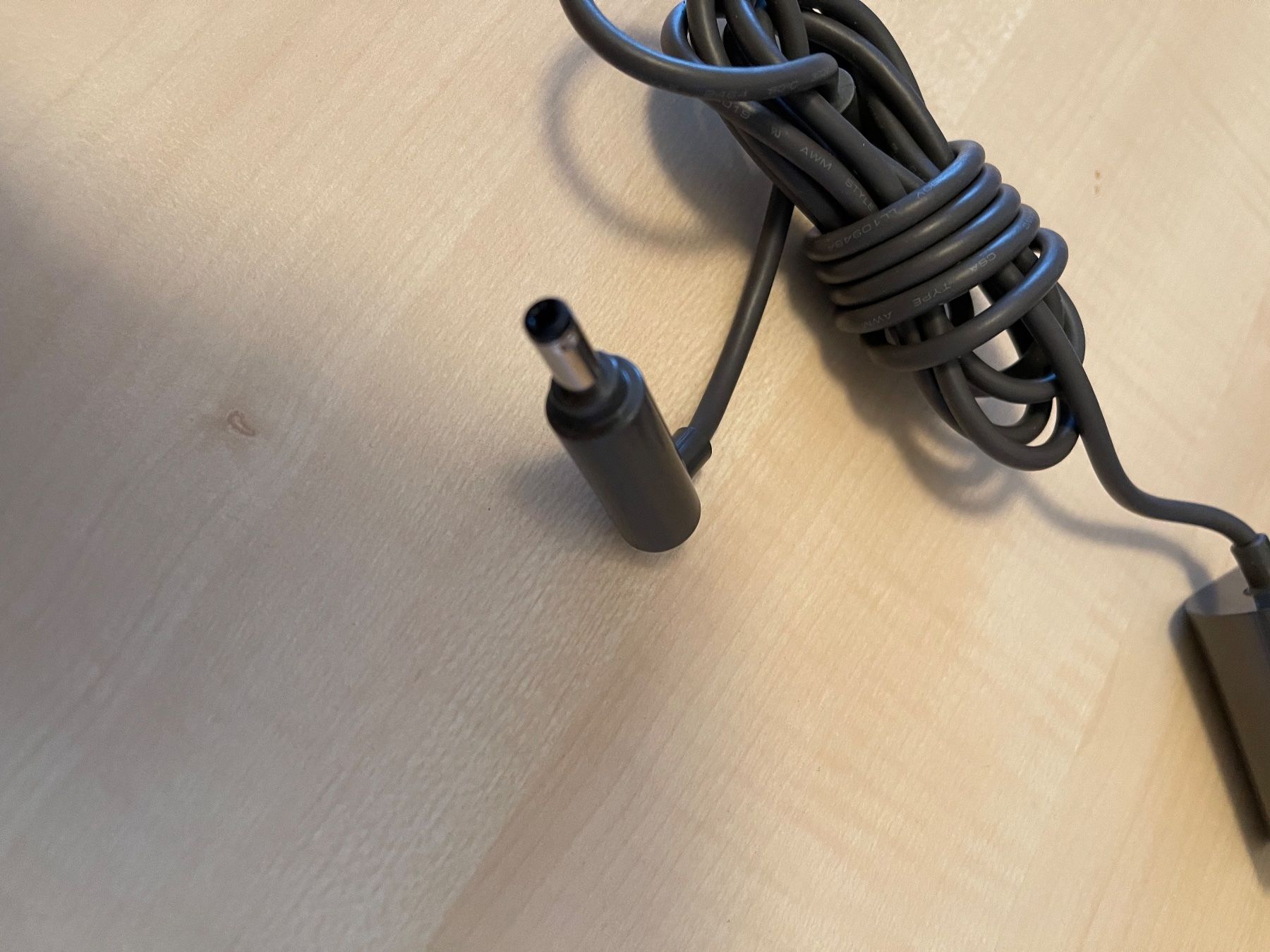 Dyson Ladegeräte: Dyson Netzteil Original v6 v7 – Neu (gemäss Beschreibung) aus Arisdorf von comestibles 3