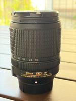 Nikon AF-S DX Nikkor 18-140mm F3.5-5.6G ED VR lens