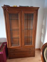 Vitrine Holz zwei Türen zwei Schubladen gebraucht