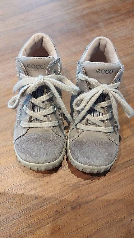 Chaussures garçon: Ecco Schuhe Gr. 25 – D'occasion à Rotkreuz par MASI17