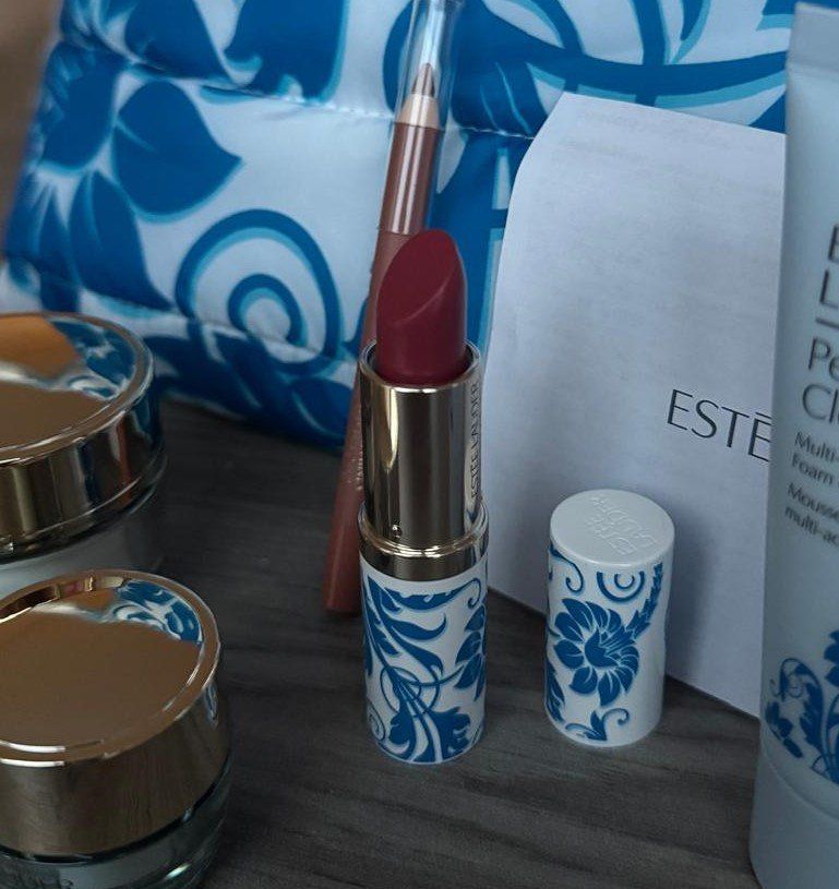 Estée Lauder Cura del viso: Kosmetik Estée Lauder Set NEU – Nuovo e nell'imballaggio originale da Dänikon ZH venduto da tug_m9b6 2