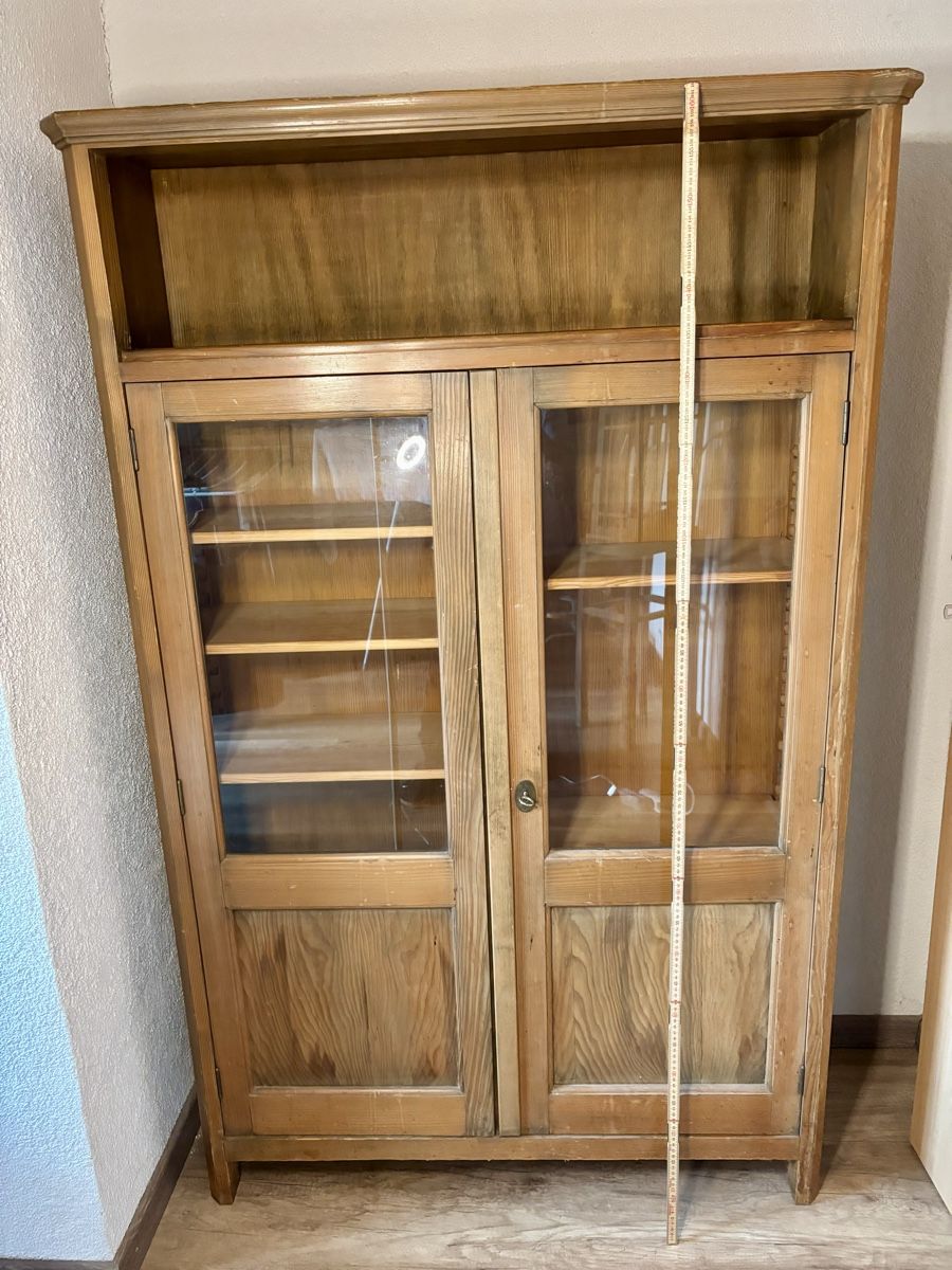 Vetrine: Antiker Kasten Vitrine – Usato da Gündisau venduto da yuma06 2