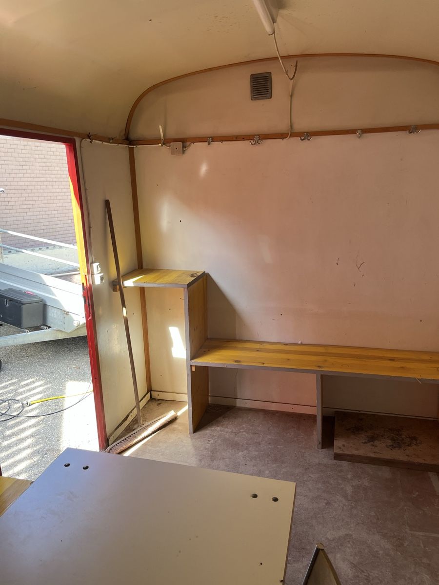 Baucontainer: Bauwagen / Barackenwagen – Gebraucht aus Libingen von melkur