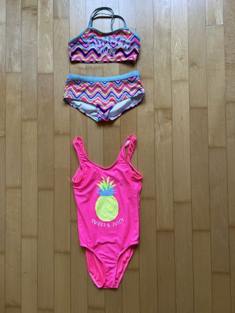 Für Girls: Badeanzug + Bikini, Grösse 134/140