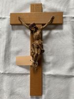 Kruzifix  (Holz / Kunststoff gegossen)