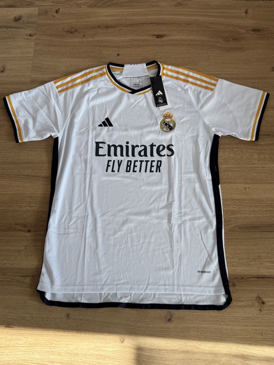 Canottiere & Pantaloni: 2 Real Madrid Trikots – Nuovo e nell'imballaggio originale da Lengnau BE venduto da kev_7fhj 1