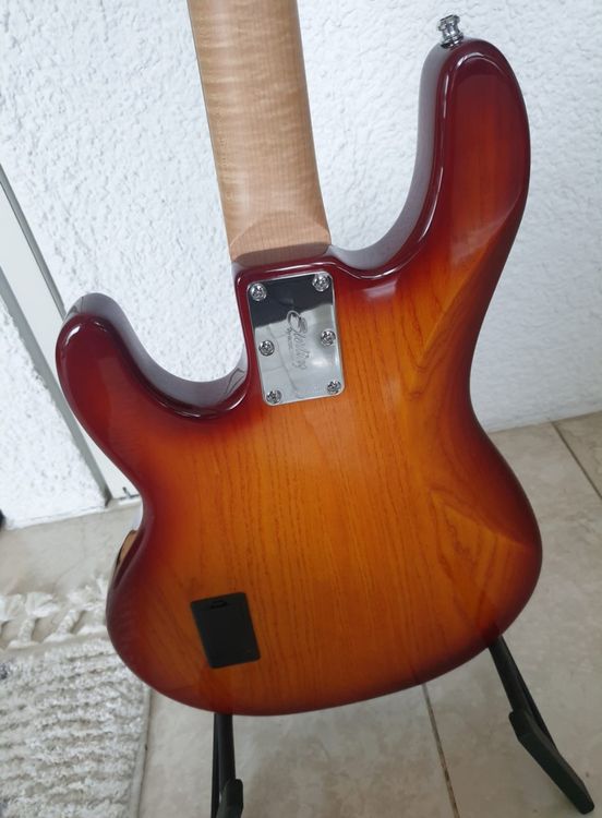 Music Man Musikinstrumente: Sterling by Music Man StingRay RAY34 Honey Burst Bass – Gebraucht aus Bassersdorf von CorinneK36 2