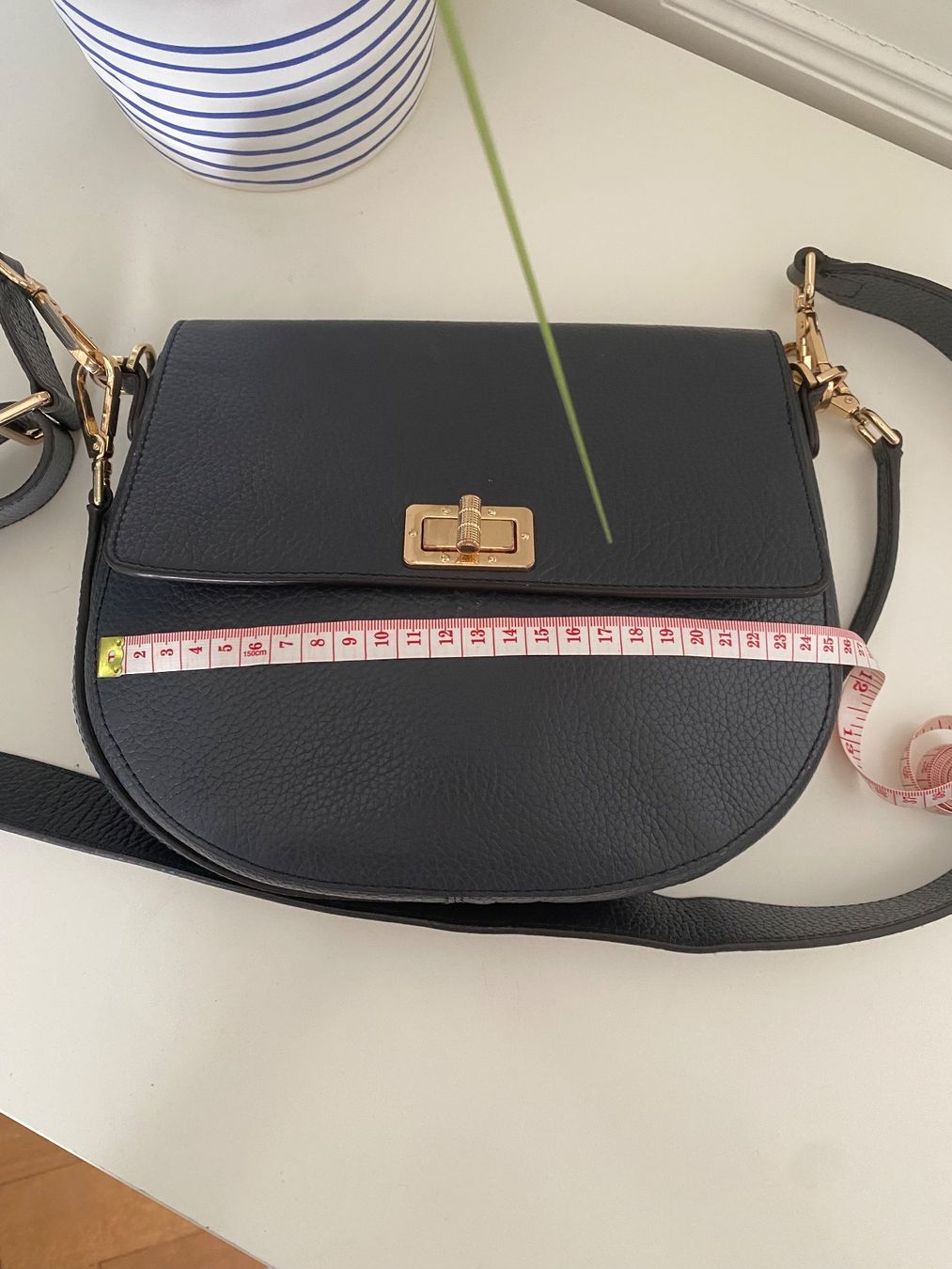 Geox Borse da donna: Geox Handtasche Grau - Top Zustand – Usato da Zürich venduto da ana_7wny 7