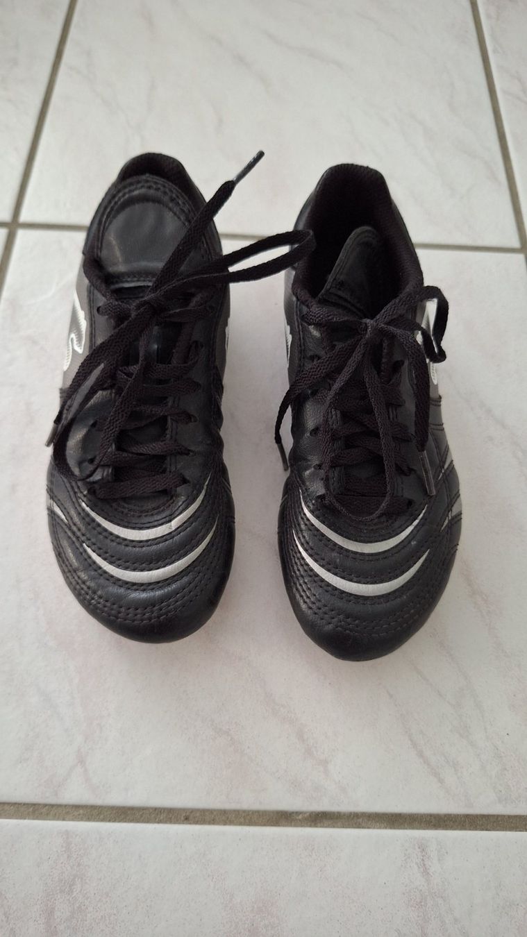 Puma Scarpe per ragazzi: Fussballschuhe Puma Gr. 31 – Usato da Biberist venduto da rospel