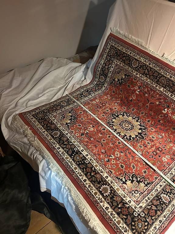 Tappeti: Tapis carré traditionnel – Usato da Préverenges venduto da lud_dk87 4